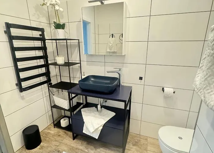 Appartement Wohnen Im Kunstwerk Neben Hundertwasserhaus L Hg4 Vienne
